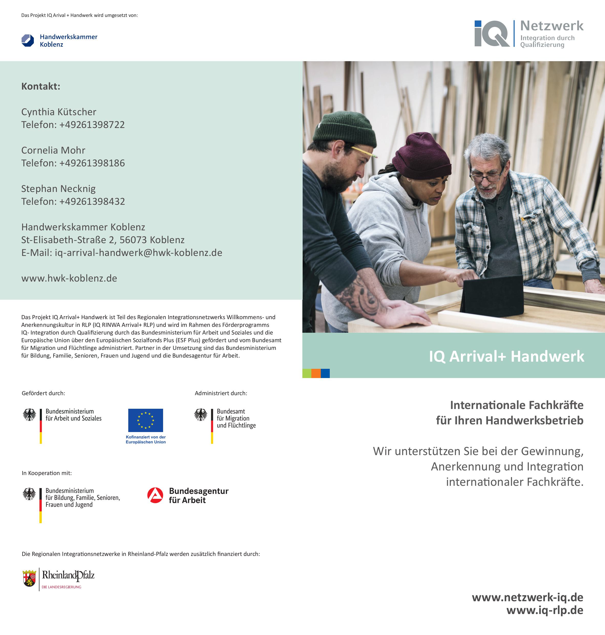 Flyer mit Bild, auf dem Menschen im Handwerk zu sehen sind